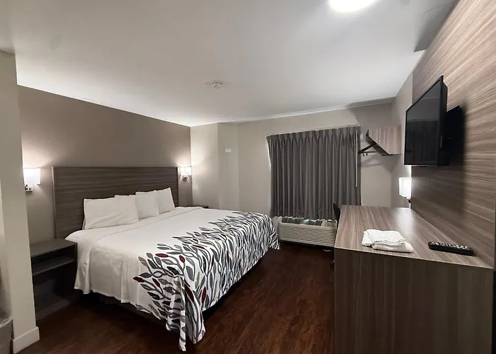 Red Roof Austin - Motel 2*