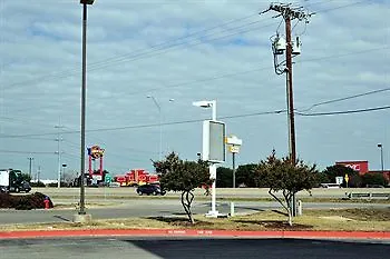 Red Roof Austin -